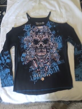 Black & Blue Skull Graphic Cold-Shoulder Top- NWOT